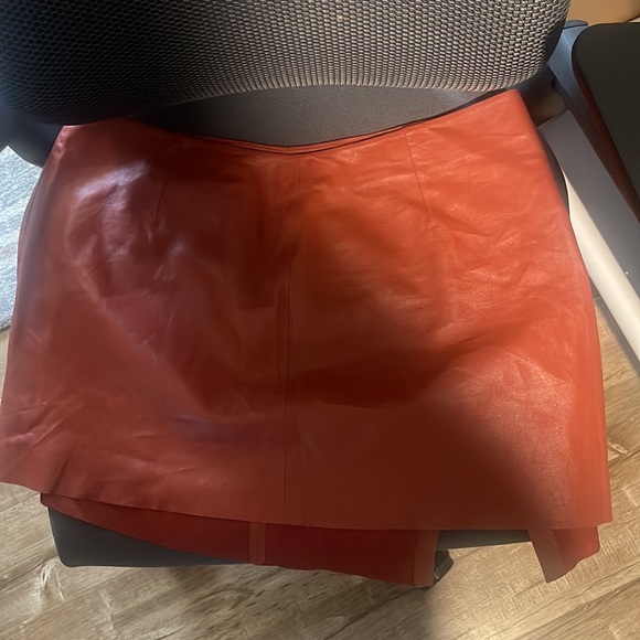 ZEYNEP ARCAY Asymmetric leather mini skirt US 12 - Picture 3 of 5